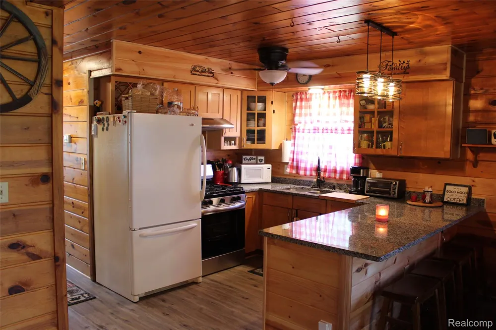 3403 Eggleston Road Mentor Township, MI 48647