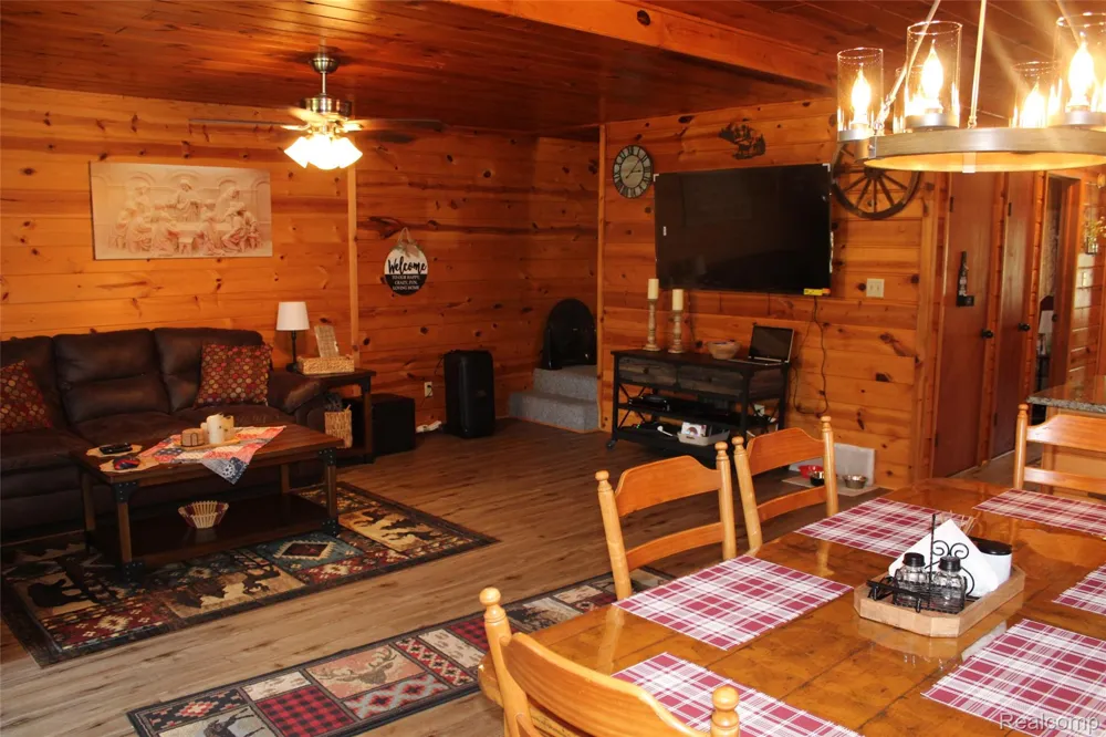 3403 Eggleston Road Mentor Township, MI 48647