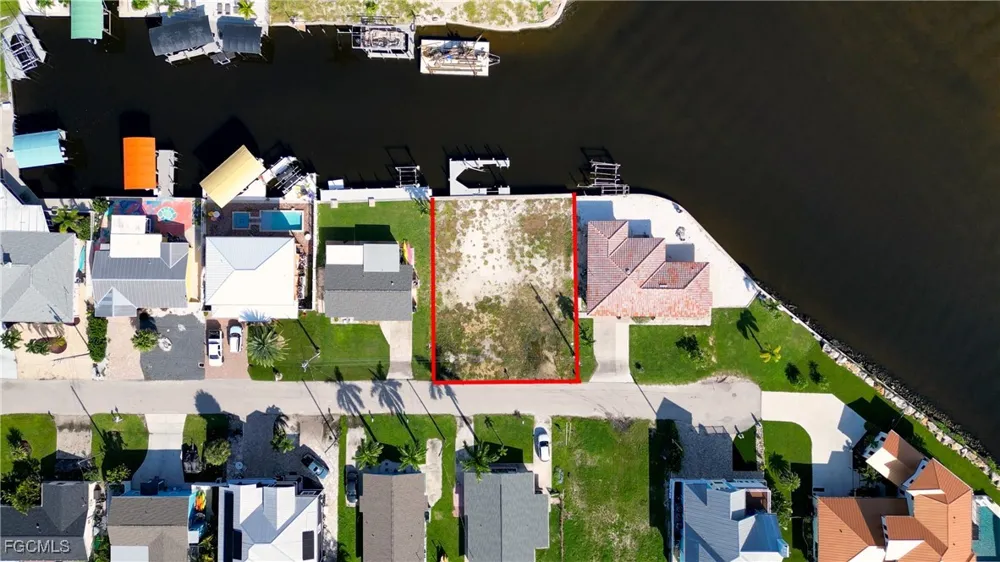 TRIGGERFISH STREET Matlacha, FL 33993