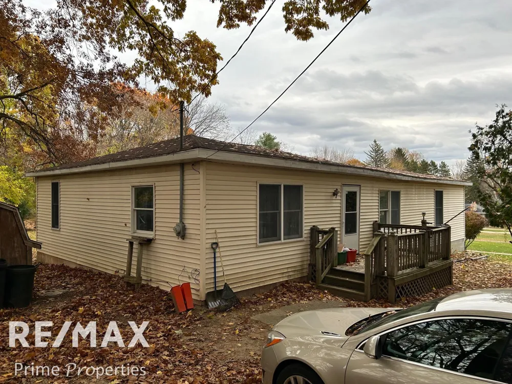 7152 Russell Street Genesee Charter Township, MI 48437