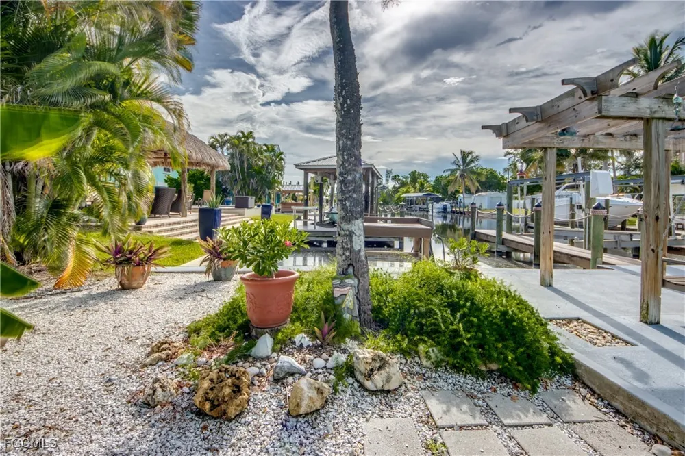 Date Street St James City, FL 33956