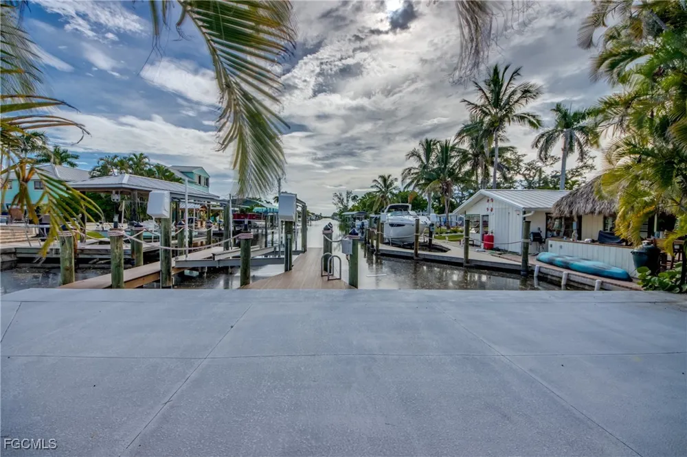 Date Street St James City, FL 33956