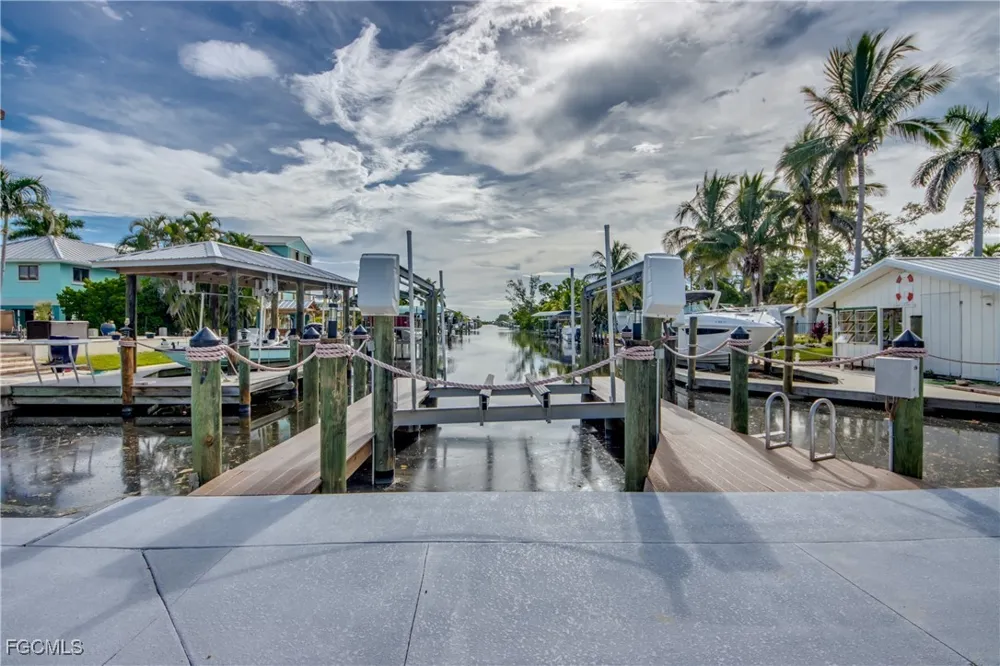 Date Street St James City, FL 33956
