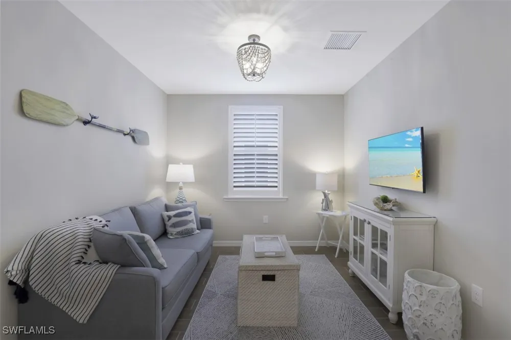 Edgewater Circle Naples, FL 34114