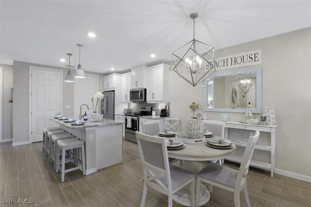 Edgewater Circle Naples, FL 34114
