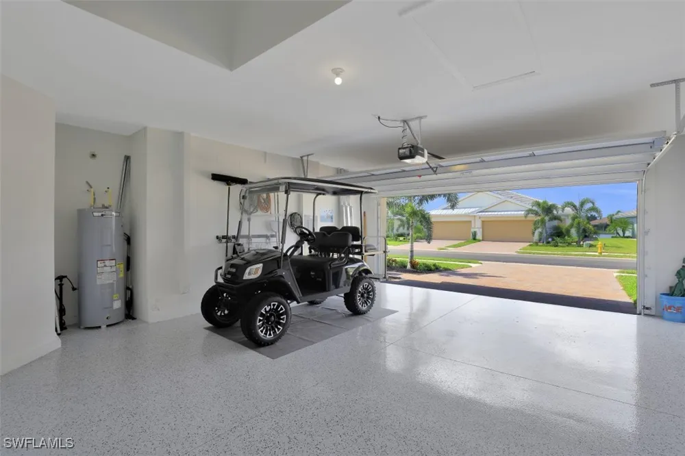 Edgewater Circle Naples, FL 34114