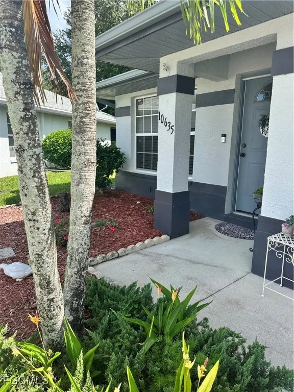 Windsmont Court Lehigh Acres, FL 33936
