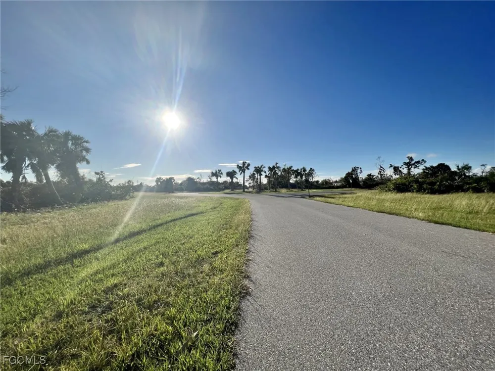 Albatross Road Rotonda West, FL 33947
