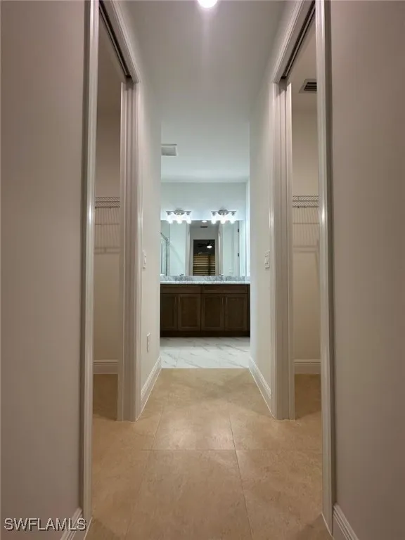 Della Drive Naples, FL 34117