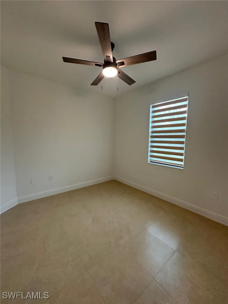 Della Drive Naples, FL 34117