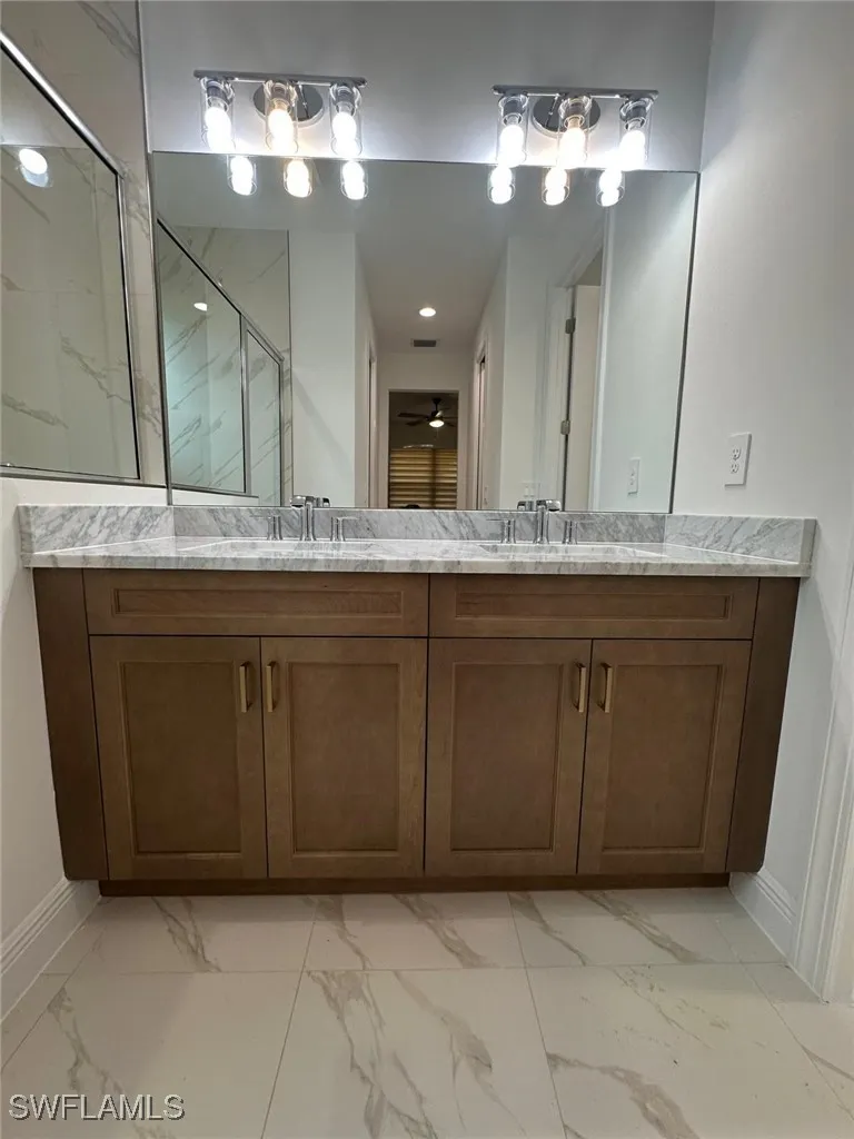 Della Drive Naples, FL 34117