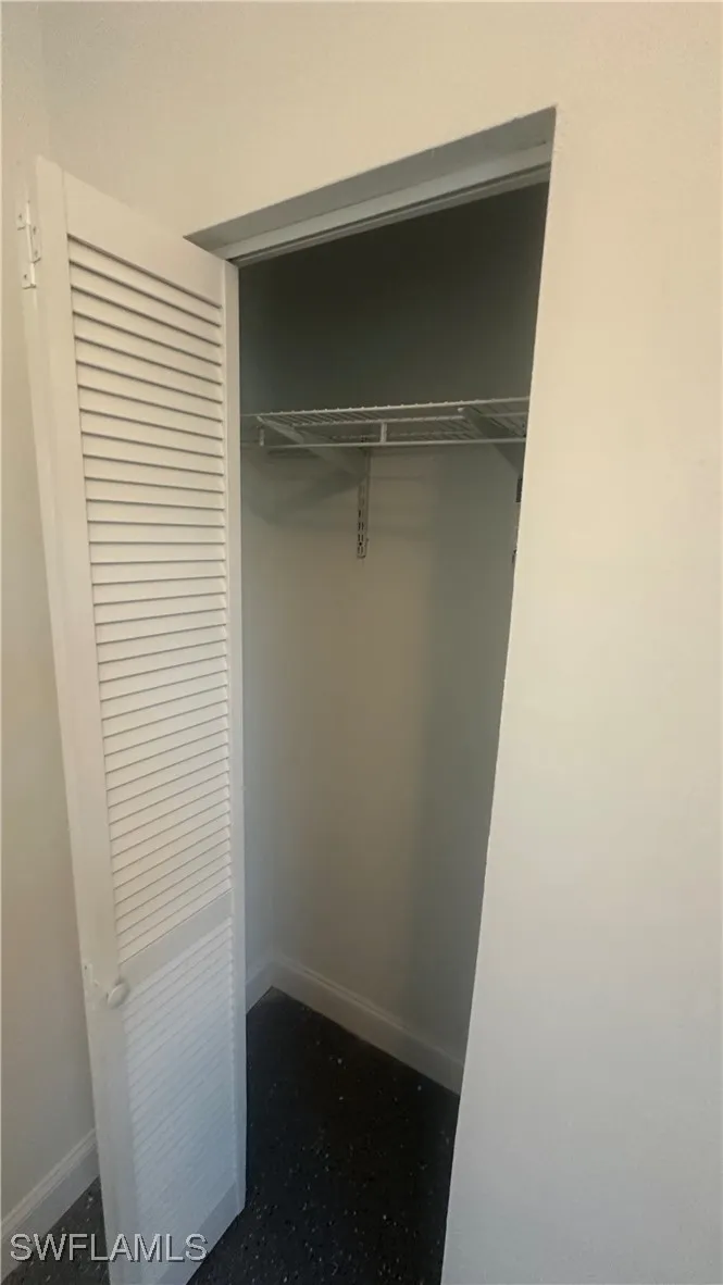 Della Drive Naples, FL 34117