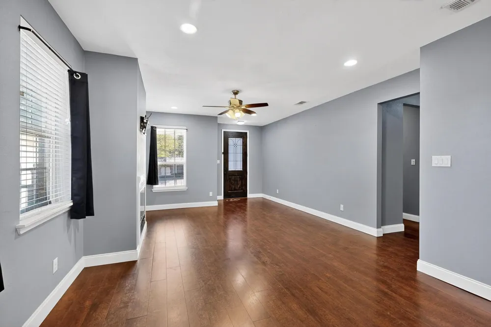 8224 Carlos Street White Settlement, TX 76108