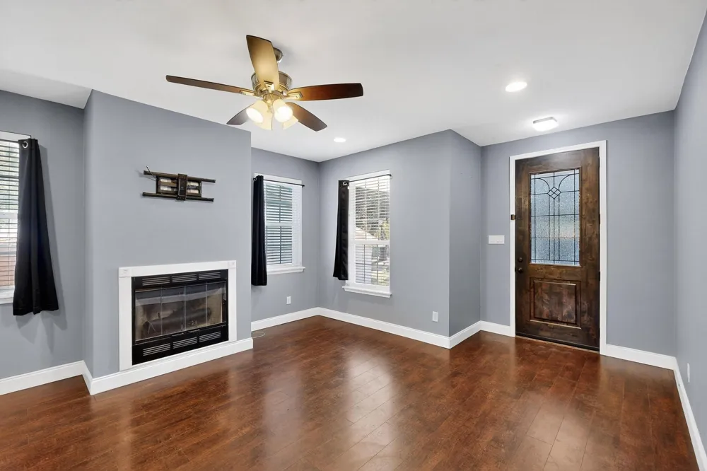 8224 Carlos Street White Settlement, TX 76108