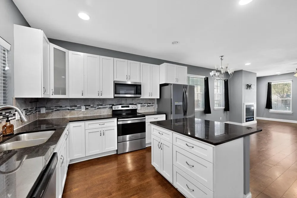 8224 Carlos Street White Settlement, TX 76108