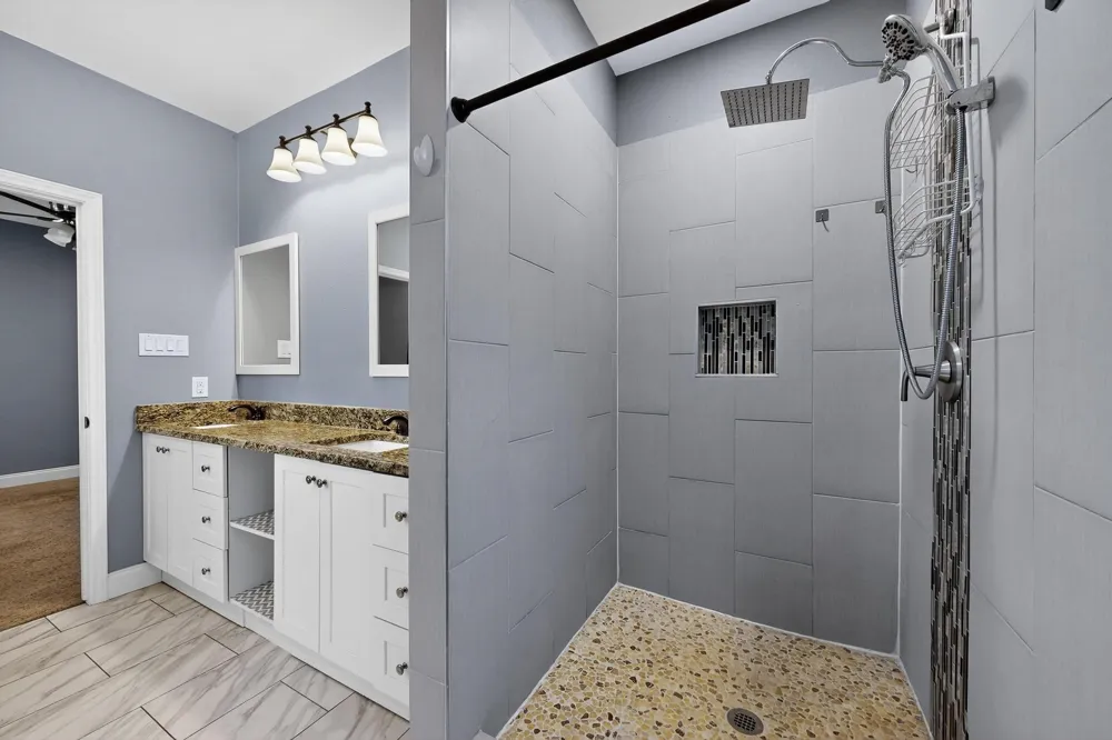 8224 Carlos Street White Settlement, TX 76108