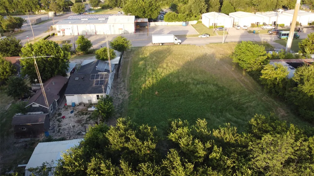 619 Franklin Street DeSoto, TX 75115