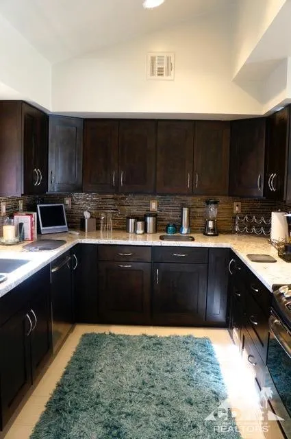 72710 Yucca Court Palm Desert, CA 92260