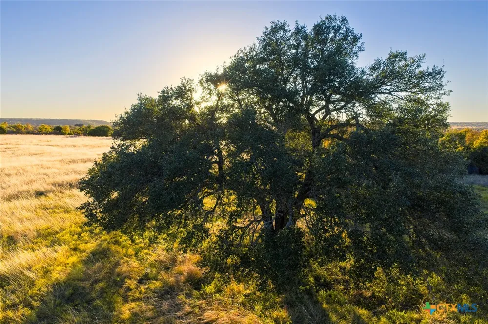 17 Copper Stone Mountain Hamilton, TX 76531