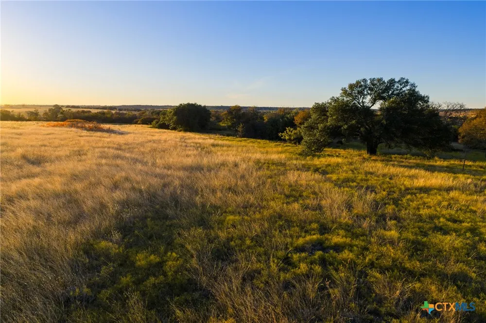 17 Copper Stone Mountain Hamilton, TX 76531