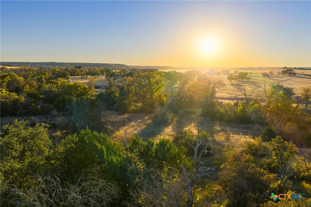 17 Copper Stone Mountain Hamilton, TX 76531