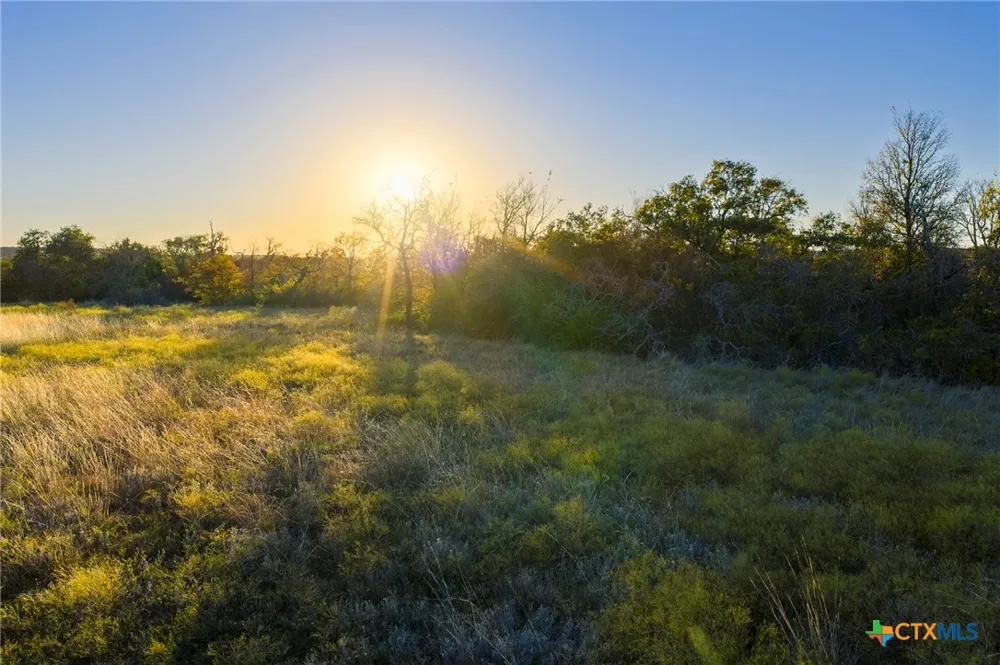 17 Copper Stone Mountain Hamilton, TX 76531