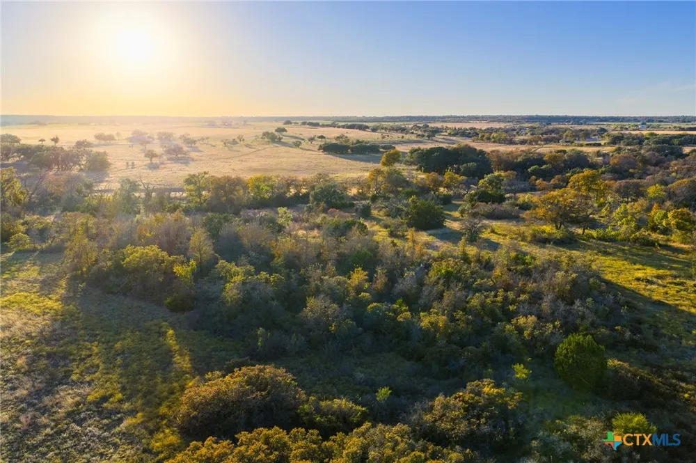 17 Copper Stone Mountain Hamilton, TX 76531