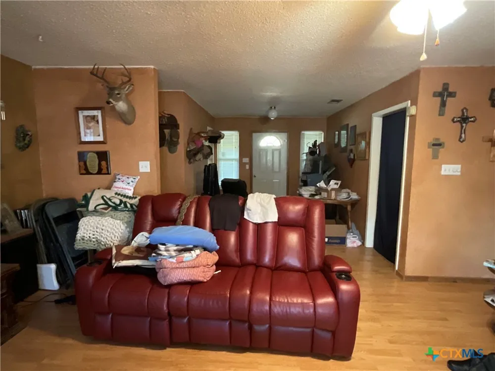 389 Hausmann Road Cuero, TX 77954