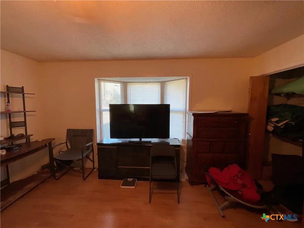 389 Hausmann Road Cuero, TX 77954