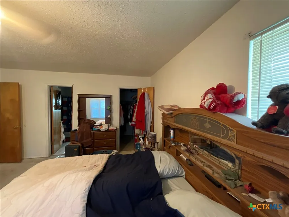 389 Hausmann Road Cuero, TX 77954