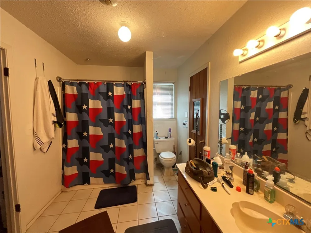 389 Hausmann Road Cuero, TX 77954