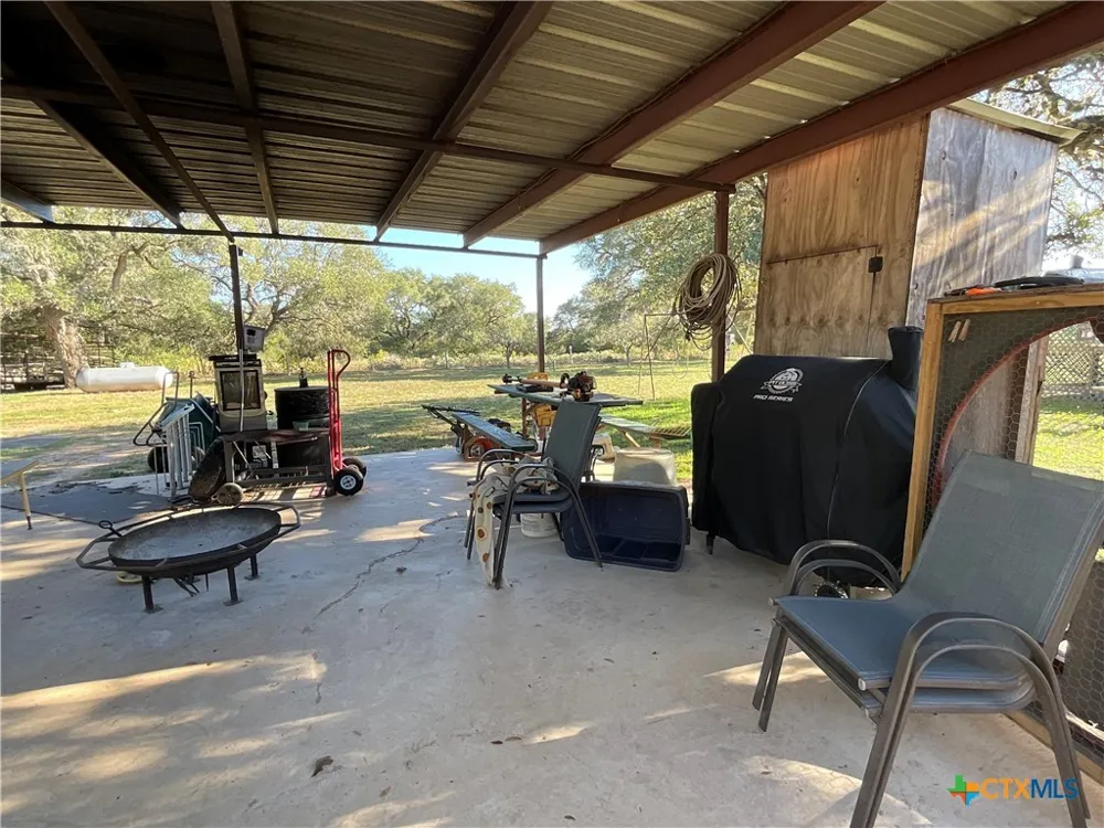 389 Hausmann Road Cuero, TX 77954