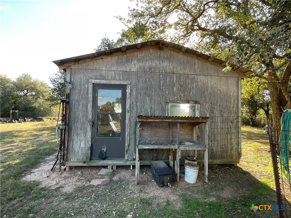 389 Hausmann Road Cuero, TX 77954