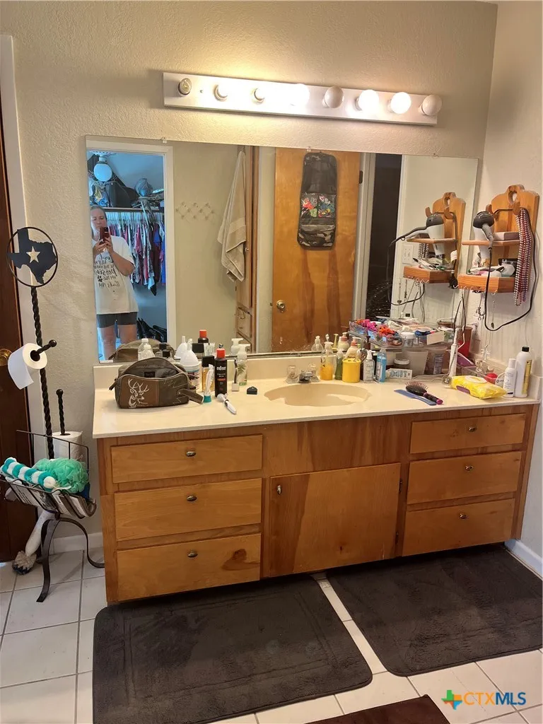 389 Hausmann Road Cuero, TX 77954