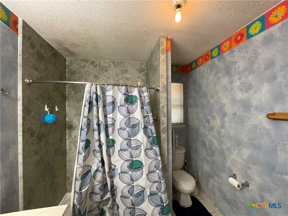 389 Hausmann Road Cuero, TX 77954