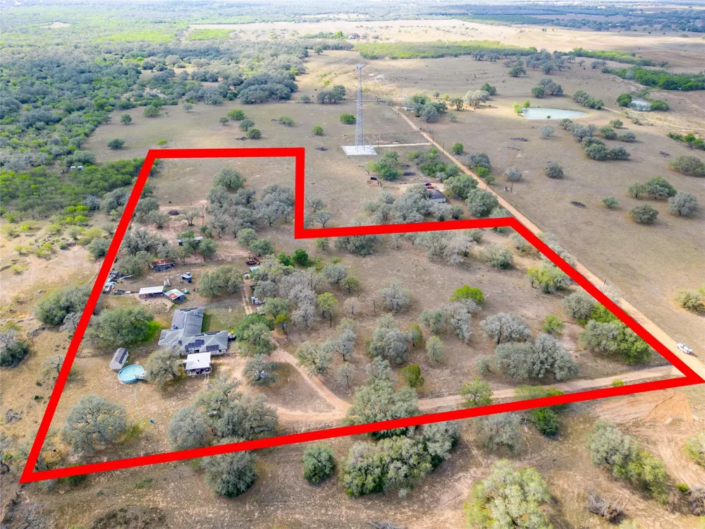 389 Hausmann Road Cuero, TX 77954