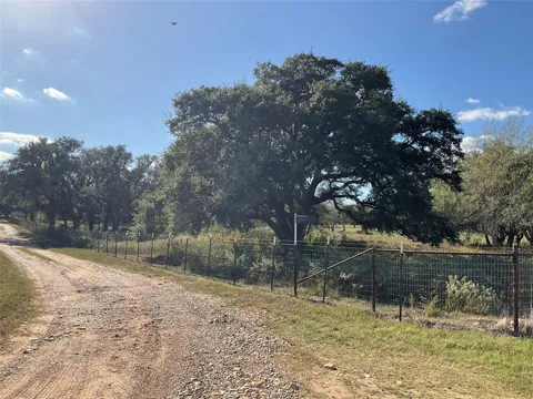 389 Hausmann Road