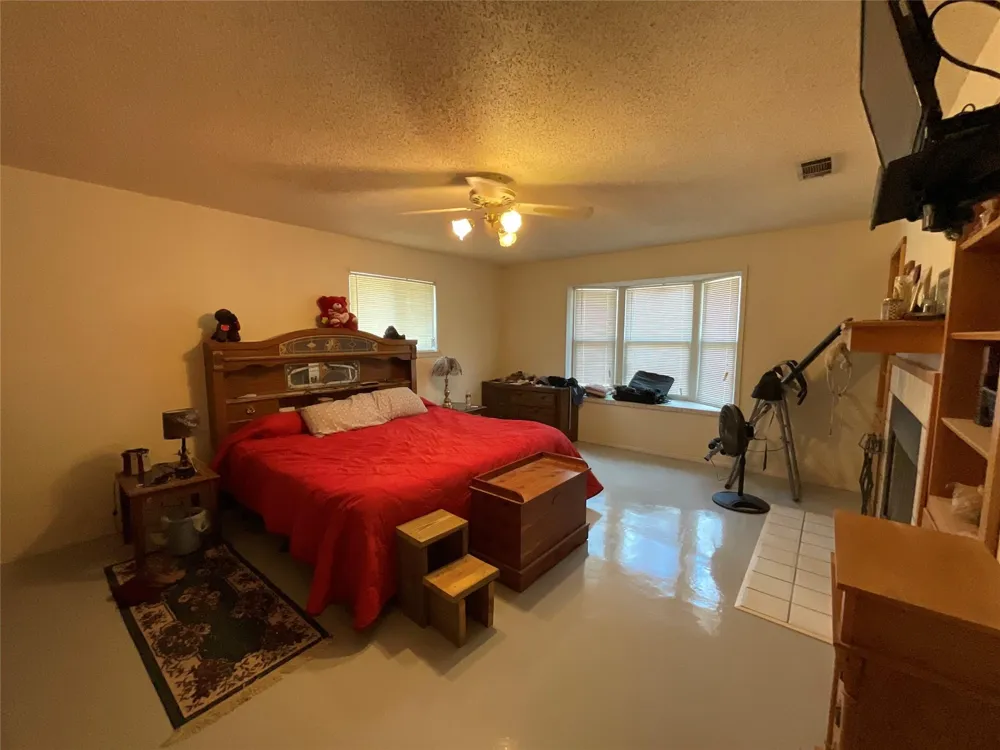 389 Hausmann Road Cuero, TX 77954