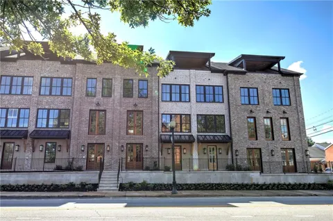 178 W Main Street #205