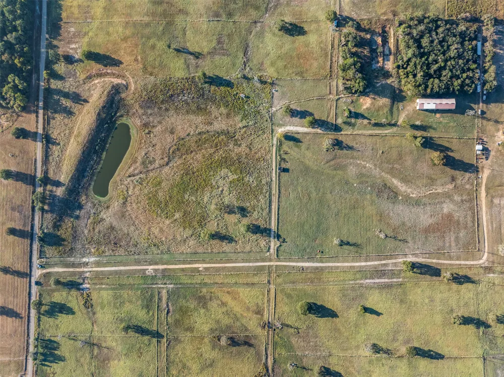 510 County Road 282 Cameron, TX 76520