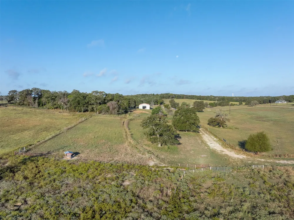 510 County Road 282 Cameron, TX 76520
