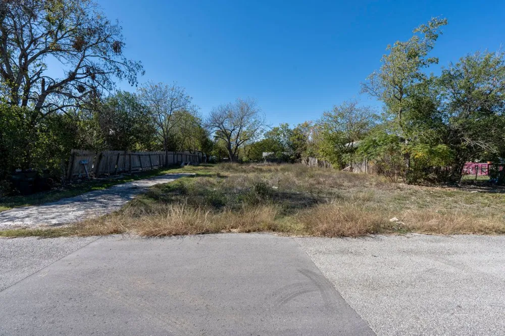 313 Front Street Kyle, TX 78640