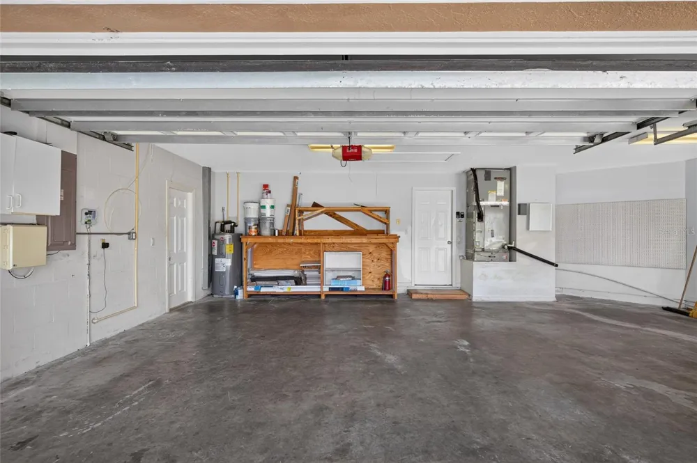 2243 EAGLE BLUFF DRIVE Valrico, FL 33596