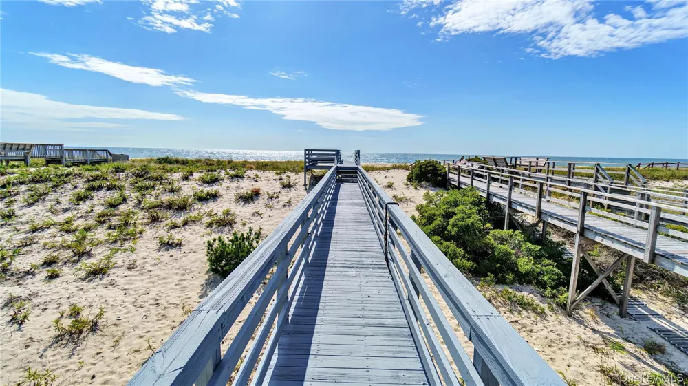 939 Dune Road Westhampton Dunes, NY 11978