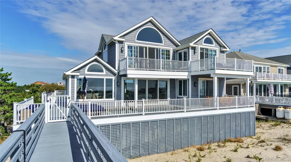 939 Dune Road Westhampton Dunes, NY 11978