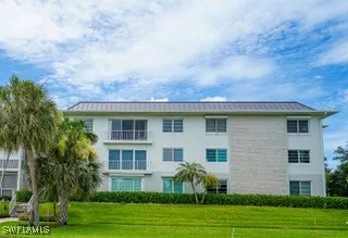 12th Avenue S #534 Naples, FL 34102