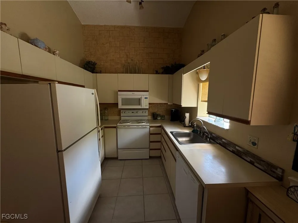 Tall Pine Circle Fort Myers, FL 33907