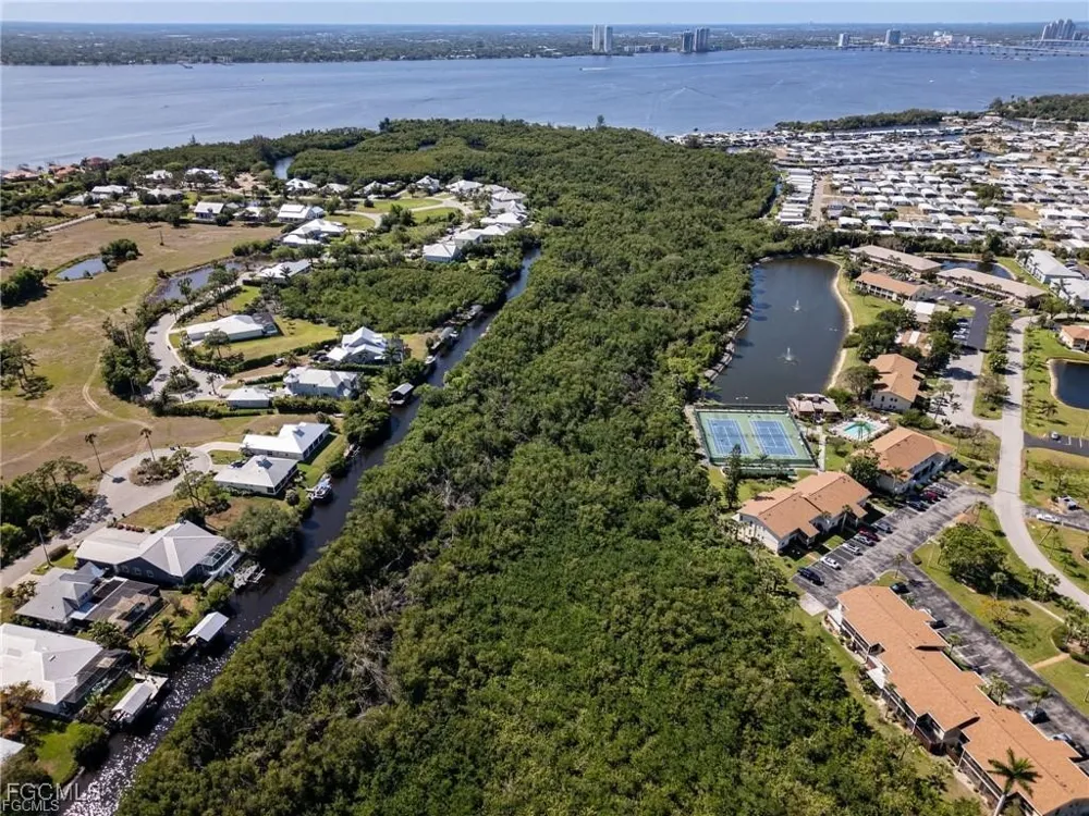 Crystal Lake Drive #102 North Fort Myers, FL 33917