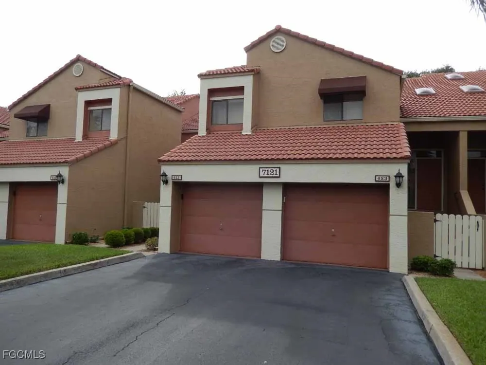 Golden Eagle Court #613 Fort Myers, FL 33912