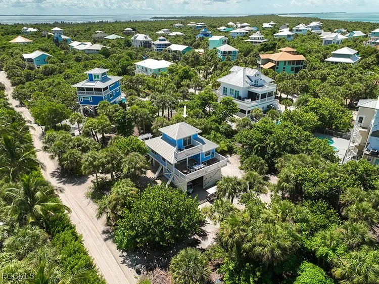 Smugglers Drive Upper Captiva, FL 33924